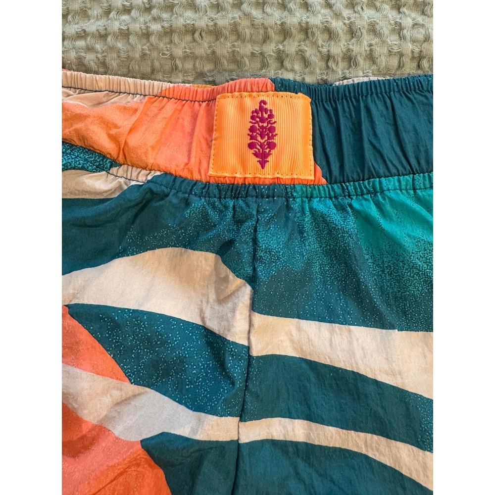 FP Movement The Way Home Shorts Womens Medium Abstract Tropical Print Running. - Picture 4 of 10